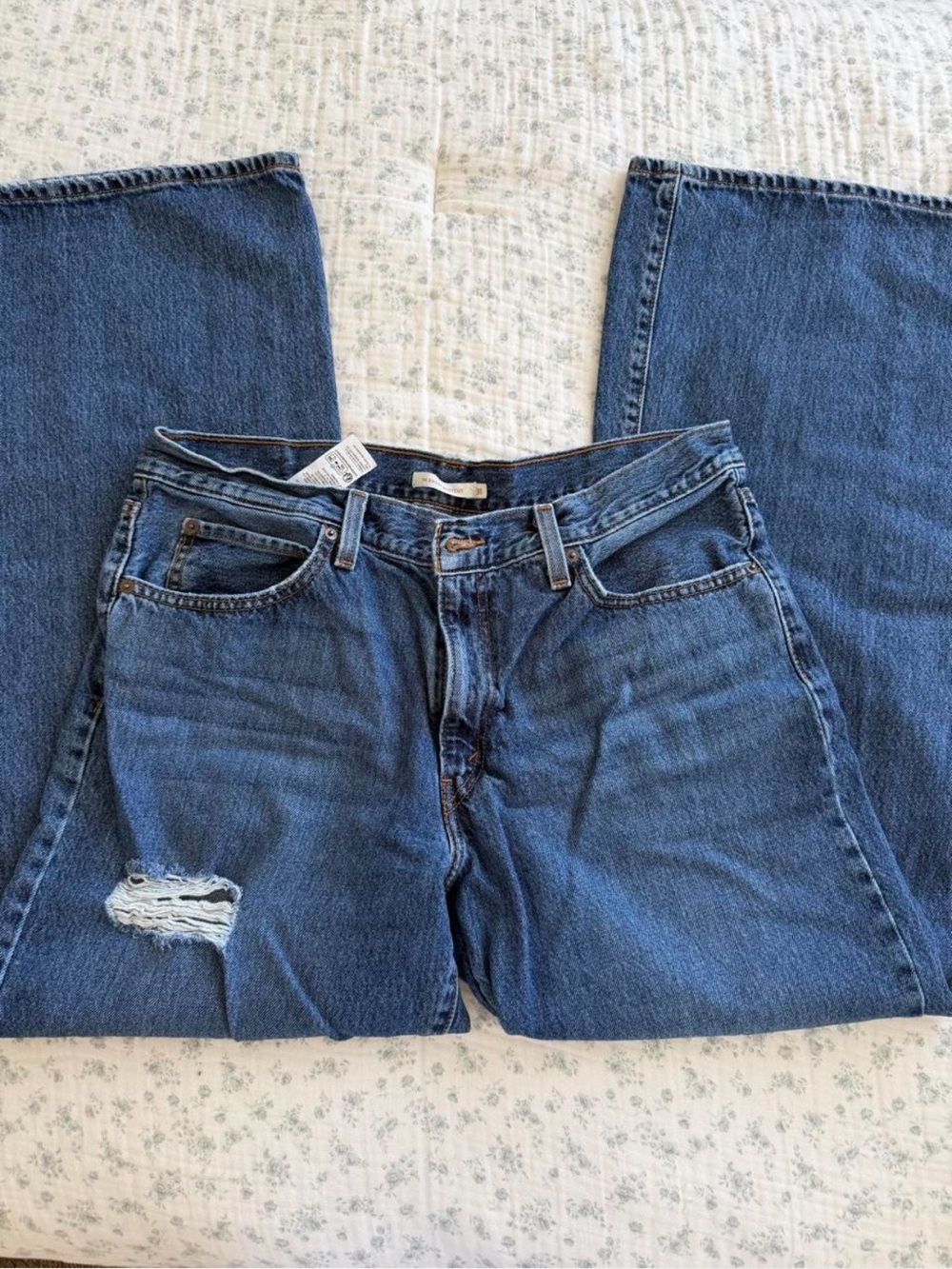 Levi’s 94 Baggy Bootcut Distressed Jeans